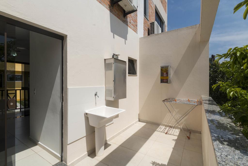 Residencial Los Abuelos Бомбиняс Екстериор снимка